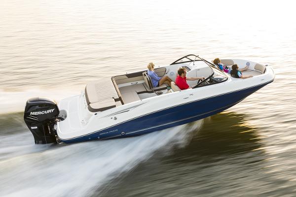 Bayliner VR6 Review: Best Bowrider? - Boats.com