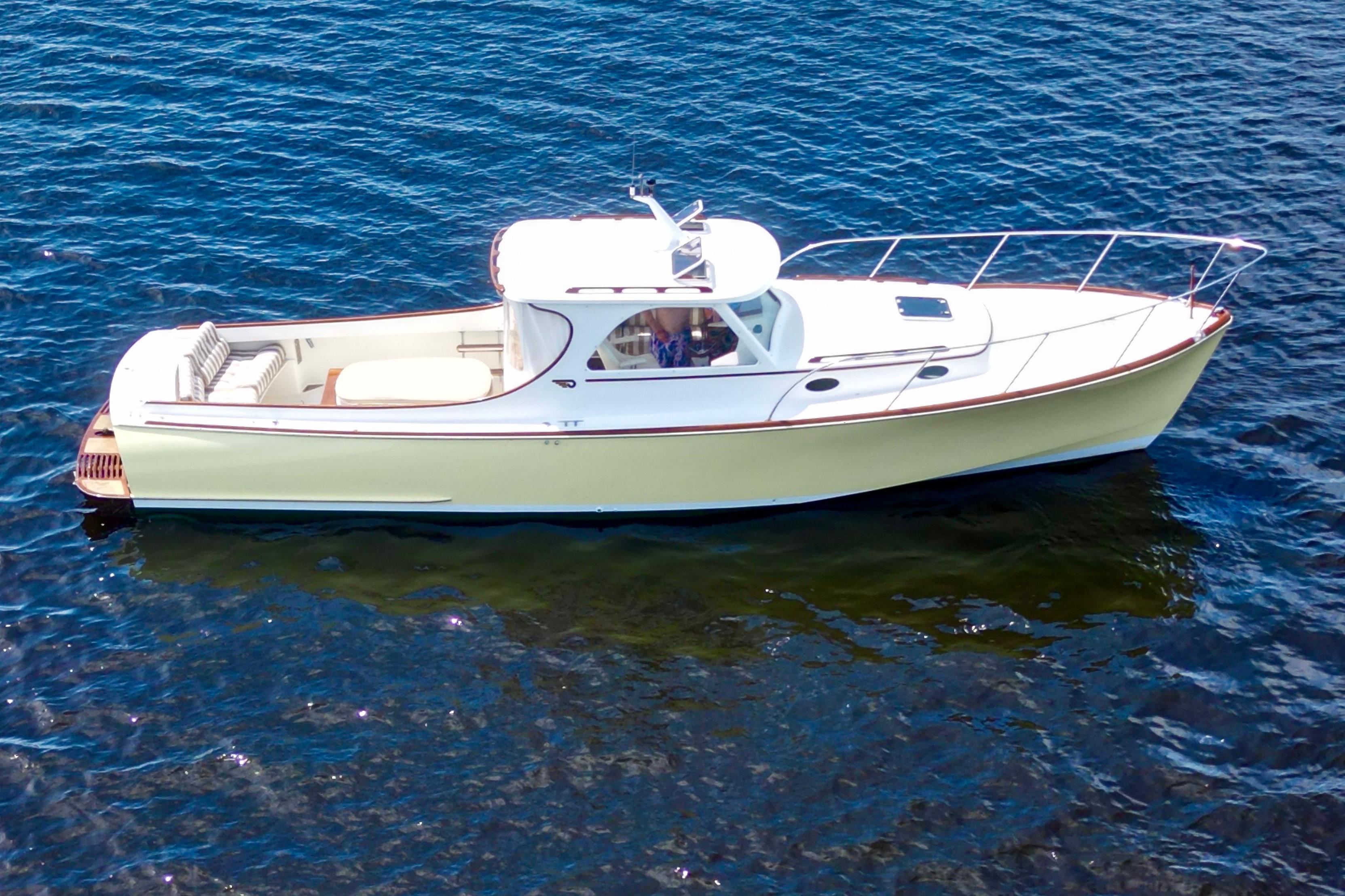 1996 Hinckley Picnic Boat