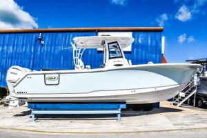 Sea Hunt Gamefish 28 Forward Seating 2026 Sea Hunt Gamefish 28 Forward Seating boat displayed outdoors.