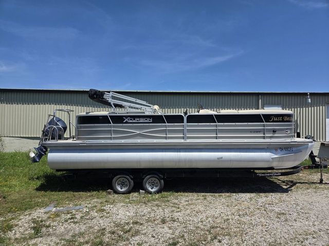 2012 Excursion X-23 RF