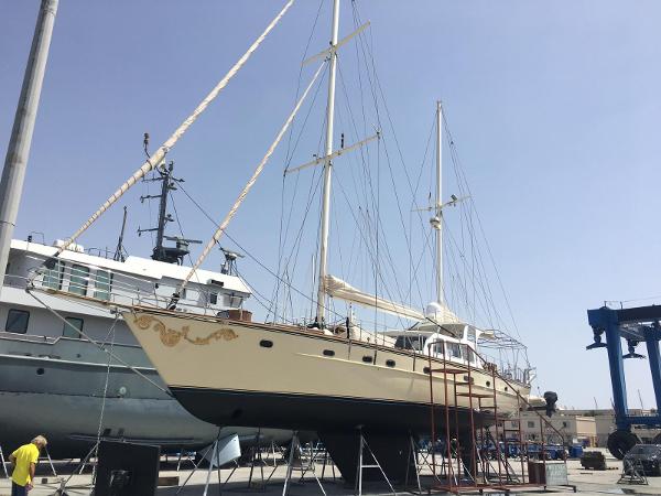 Custom 23m Epoxy Hull