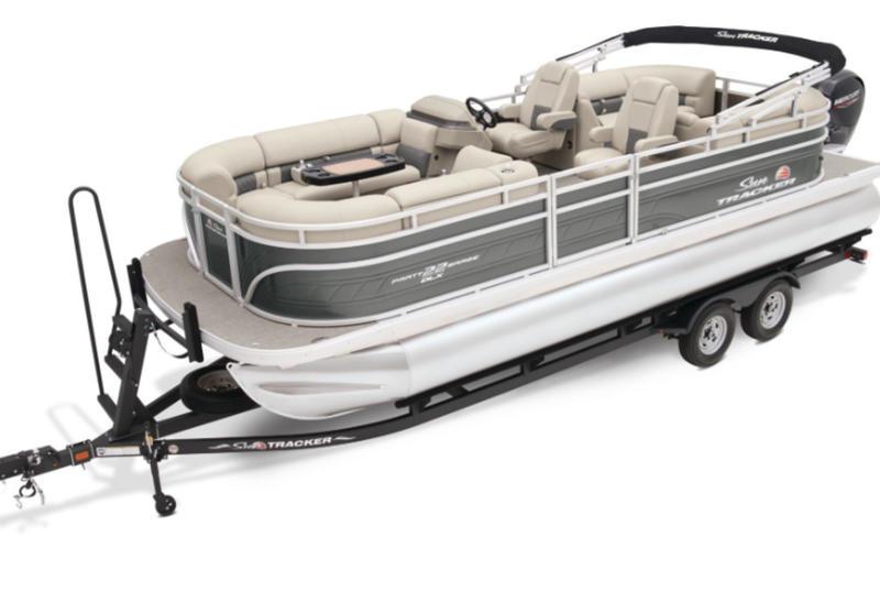 2026 Sun Tracker Party Barge 22 DLX