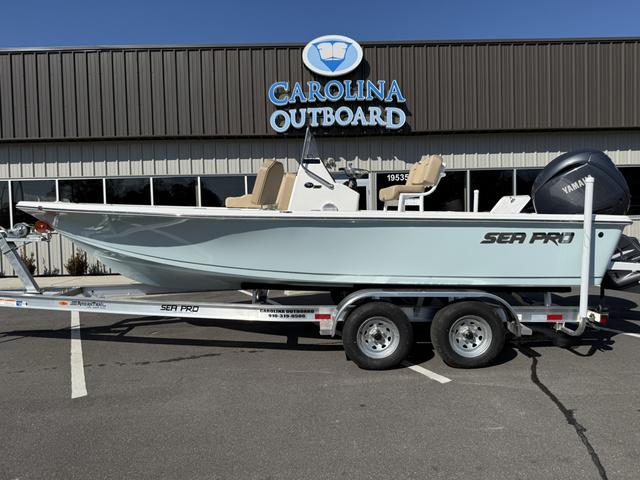 2025 Sea Pro 210 Bay