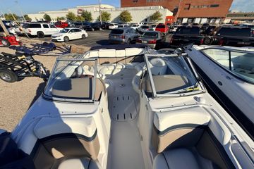 2004 Four Winns 210 Horizon