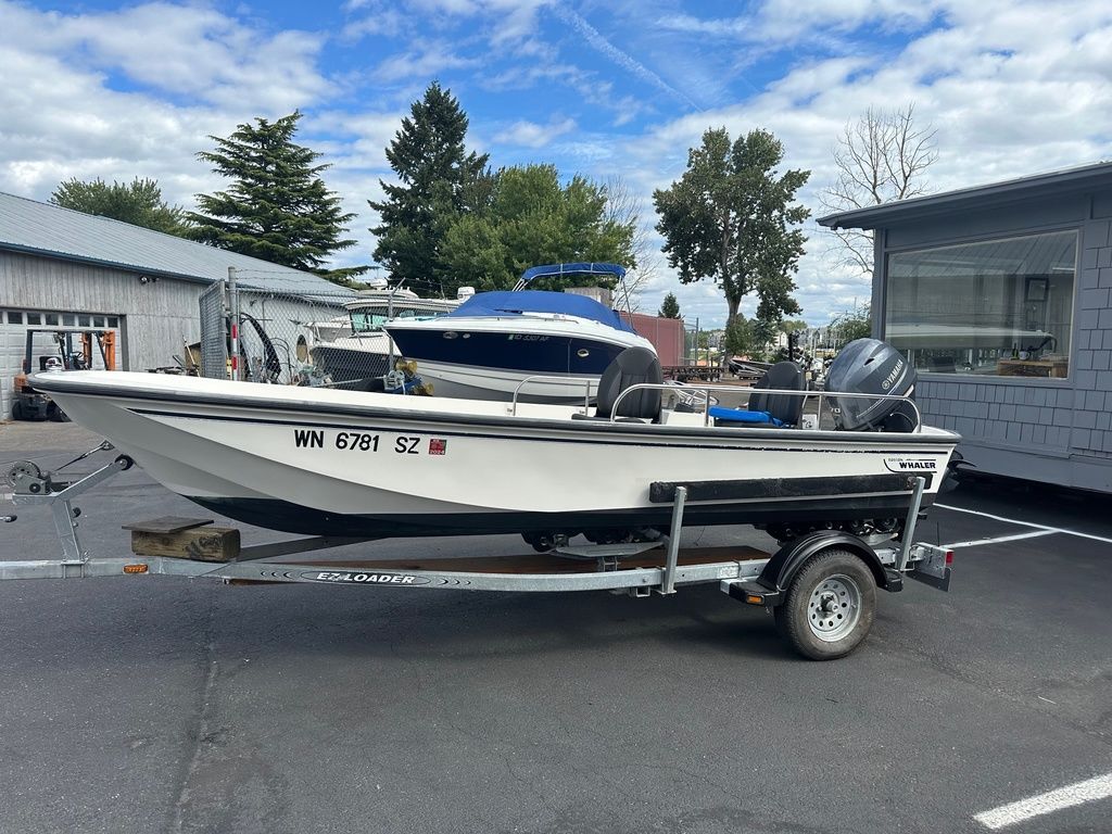 Boston Whaler 18ft Whaler Guardian
