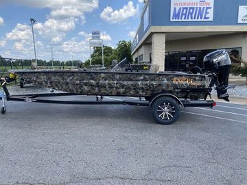 2026 Excel Boats Stalker Side Console 1860
