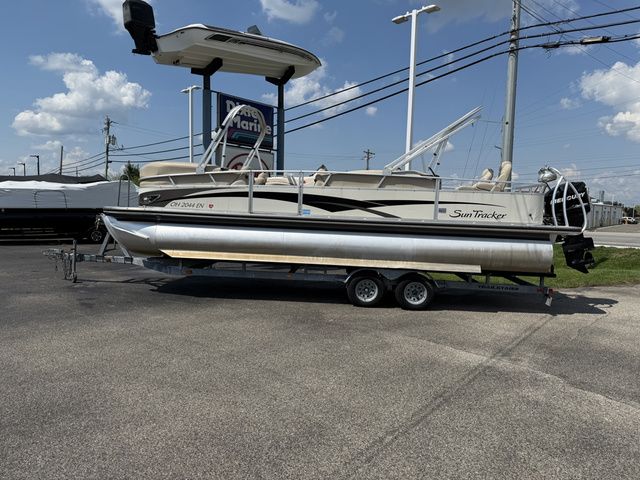 2009 Tracker Regency Party Barge 27