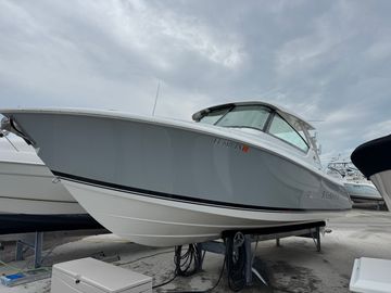 2023 Pursuit DC 295 Dual Console
