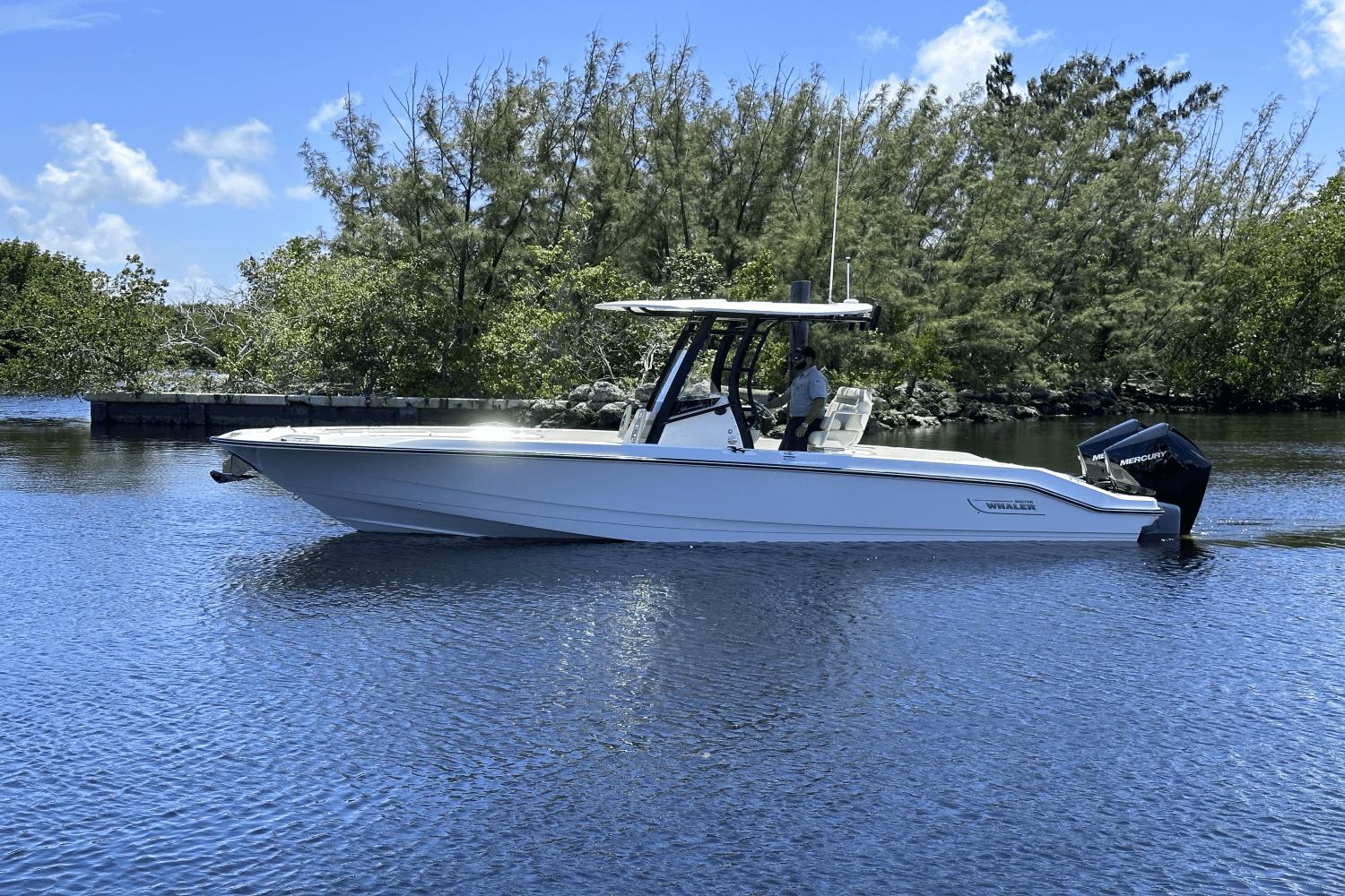 2025 Boston Whaler 280 Dauntless
