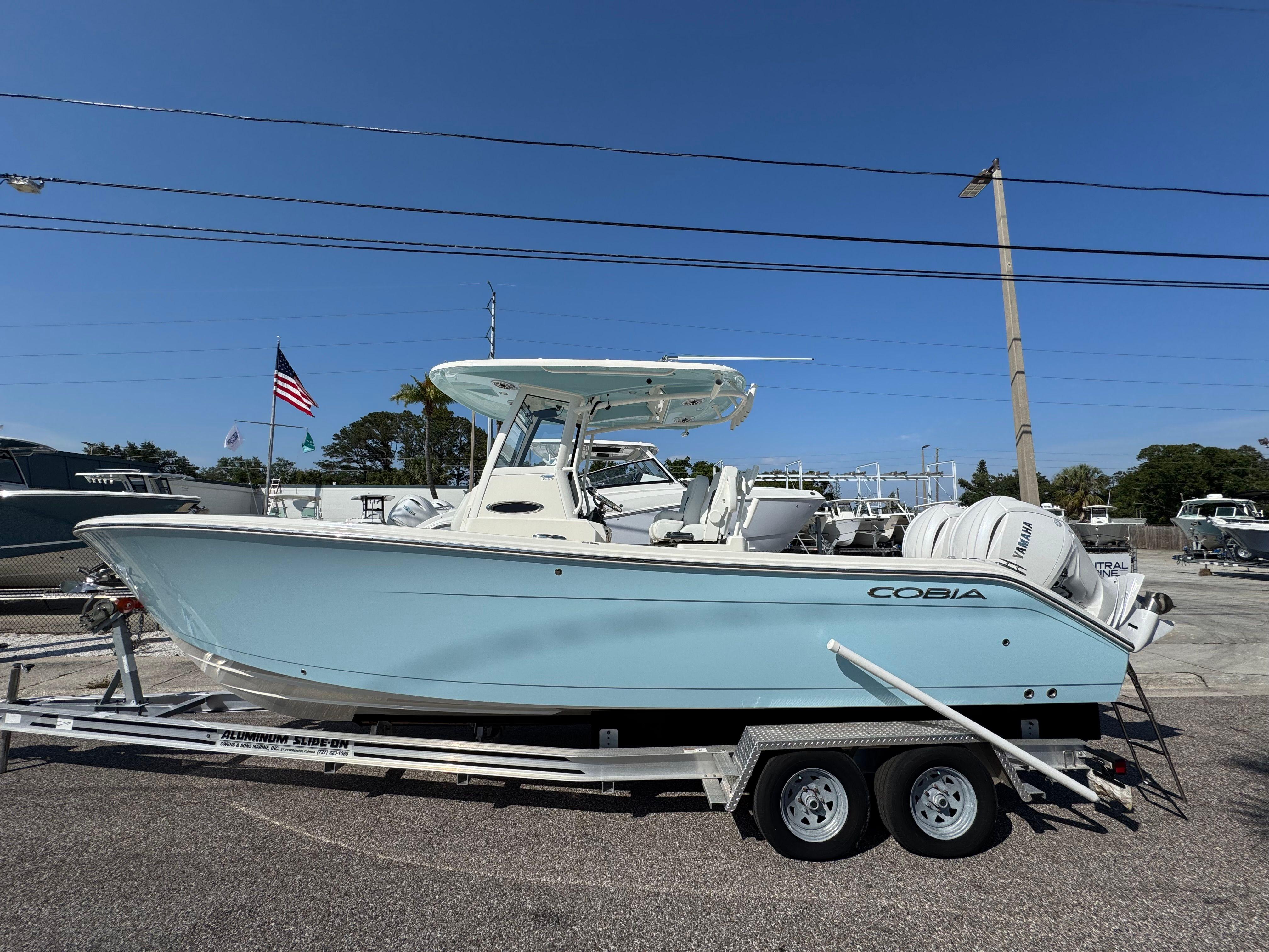 2025 Cobia 265 CC