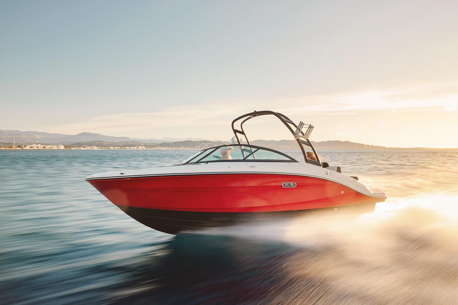 2026 Sea Ray SPX 210