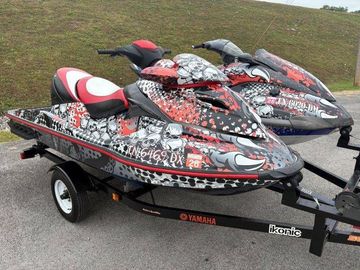 2005 Yamaha Boats FX Cruiser and 2007 Sea-Doo Wake Pro