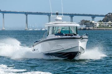 2025 Axopar 29XC Cross Cabin Aft Cabin