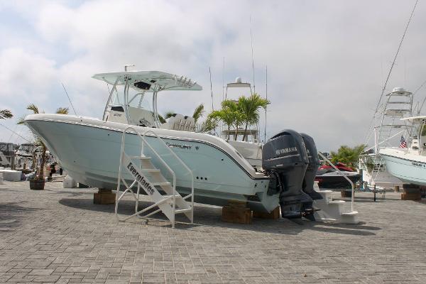 2015 Century 3200 Center Console