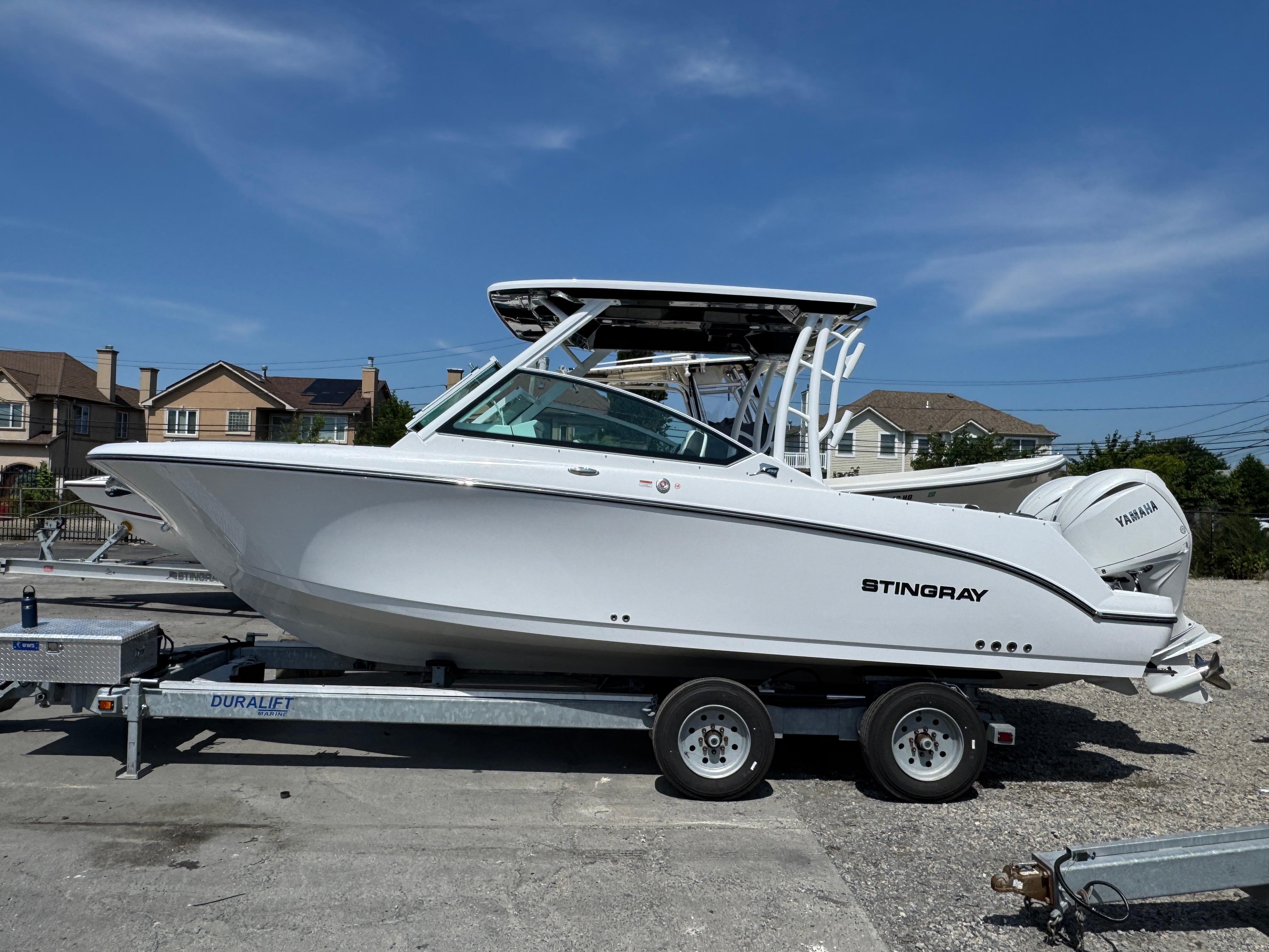 2025 Stingray 259 DC