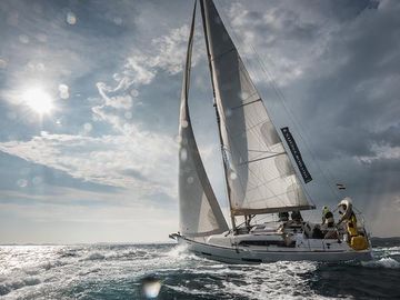 2016 Dufour 382