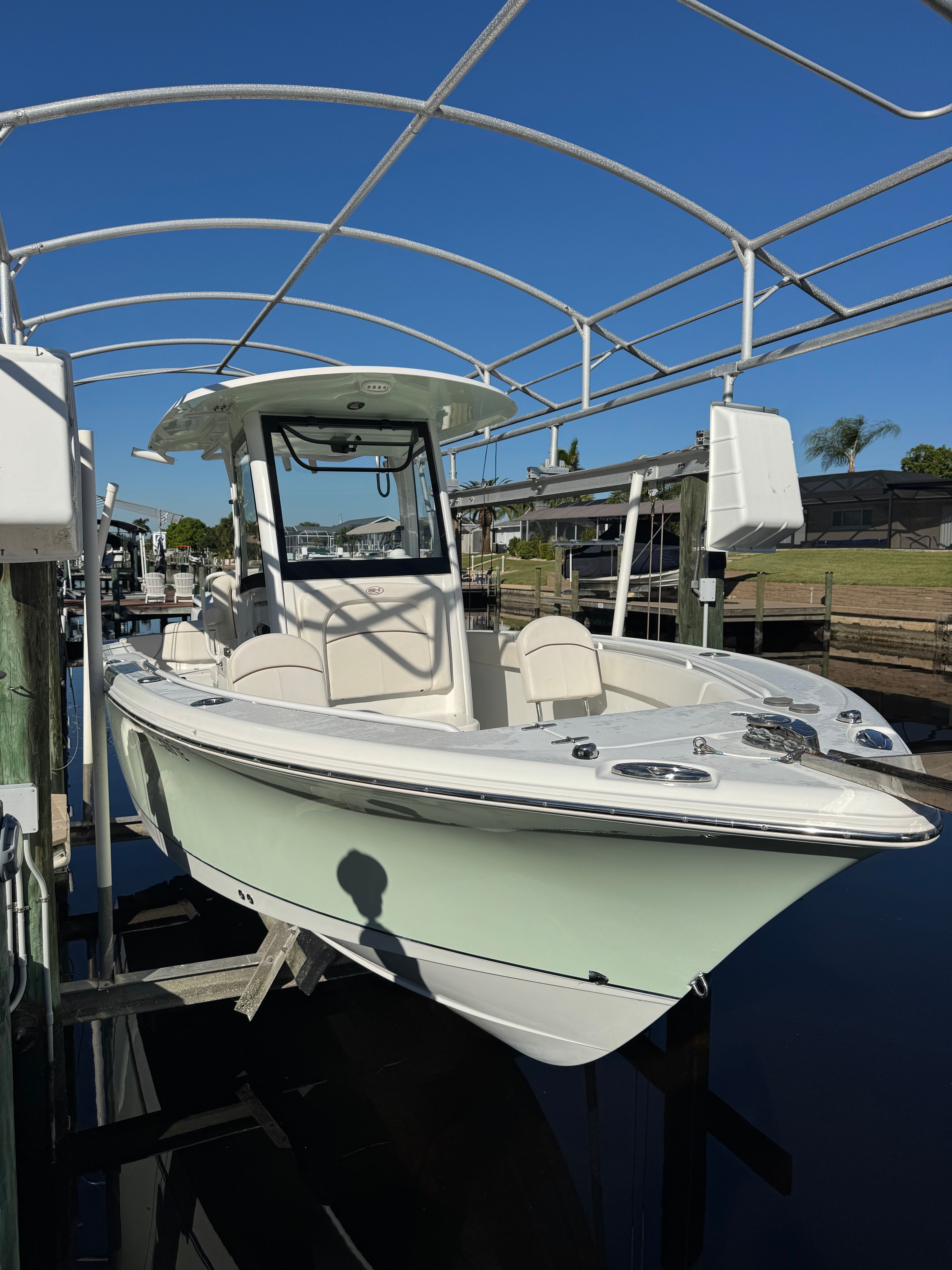 2022 Sea Hunt Ultra 255 SE