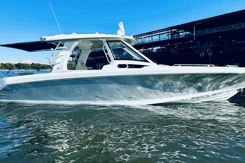 2024 Boston Whaler 350 Realm