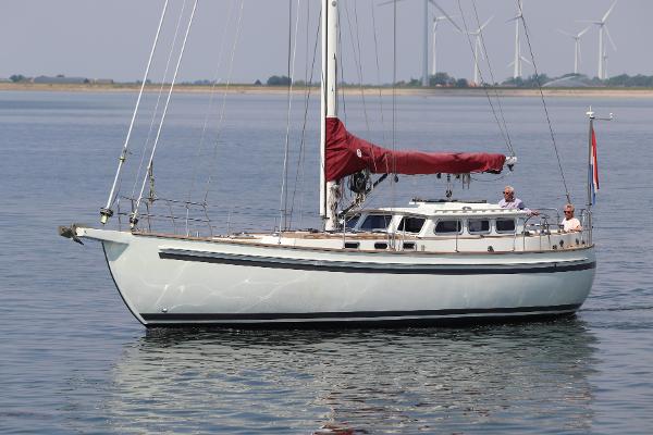35 foot sailboat for sale
