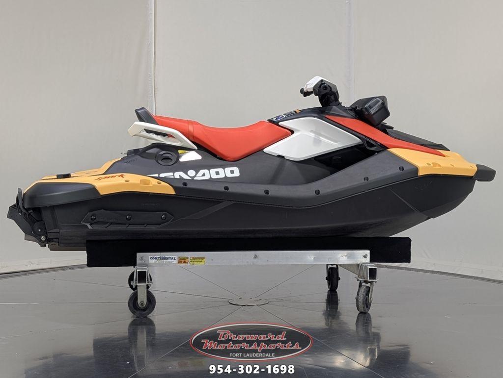 2025 Sea-Doo Spark™ for 3 Rotax® 900 ACE™ - 90 CONV w