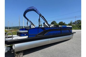 2026 Bennington 23 SSB Swing Back Pontoon