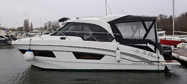 Beneteau Antares 9 OB