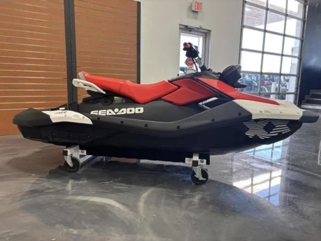 Sea-Doo Spark™ Trixx for 3 Rotax® 900 ACE™ - 90