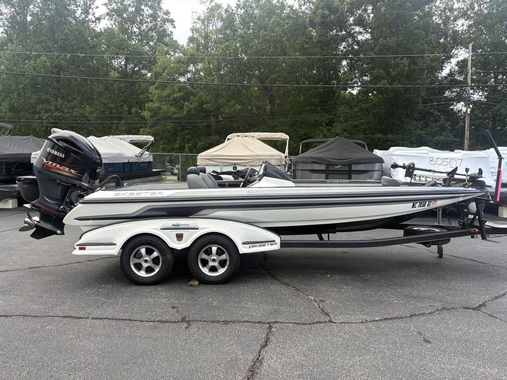 2025 Skeeter FX 20