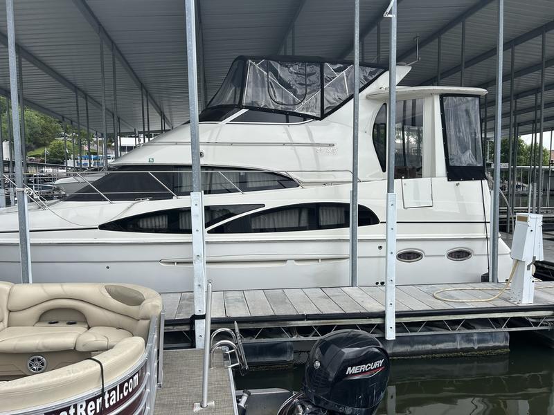 2005 Carver 396 AFT
