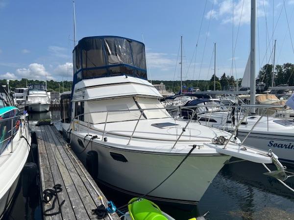 Carver 3227 Convertible