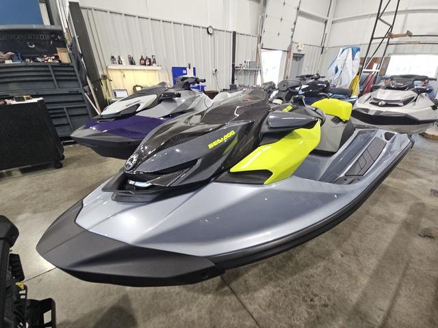 2025 Sea-Doo RXP-X™ 325 iBR Ice Metal / Manta Green