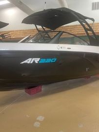 2025 Yamaha Boats AR220