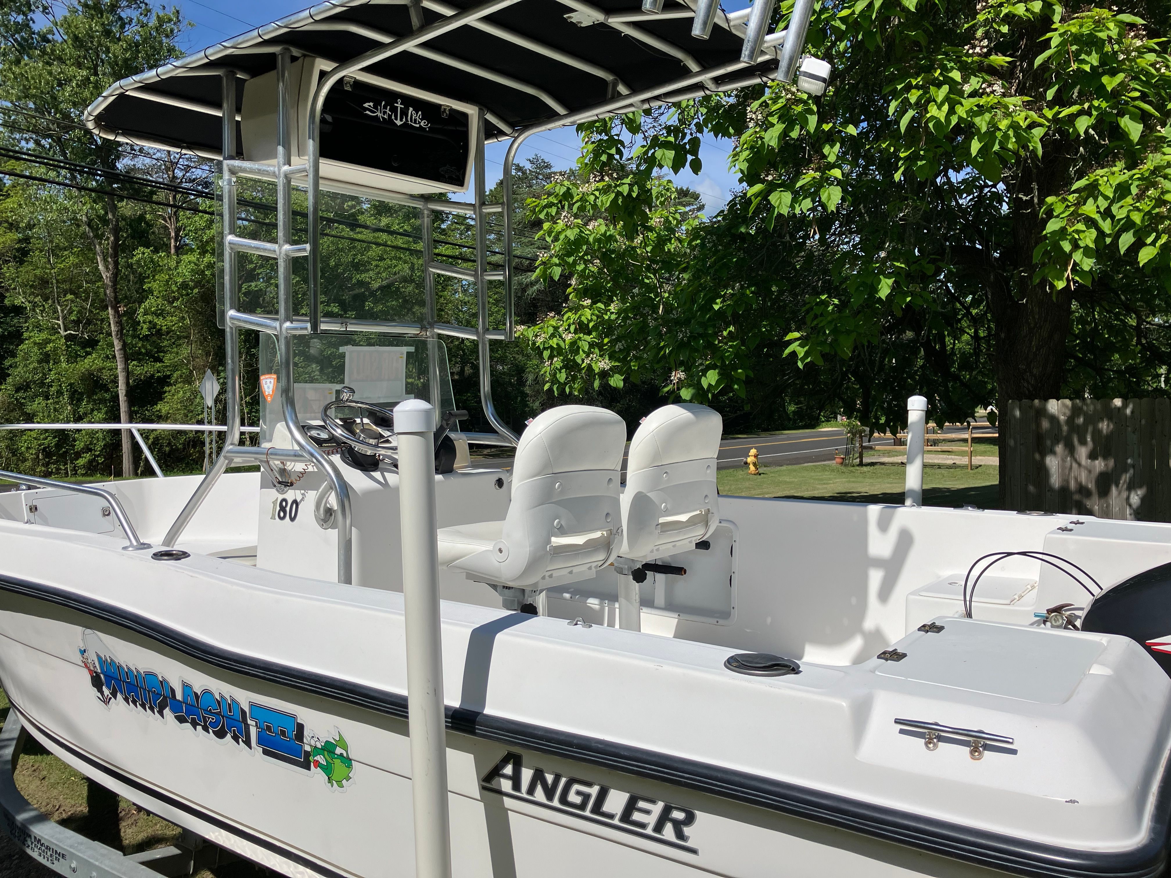 2003 Angler Center Console
