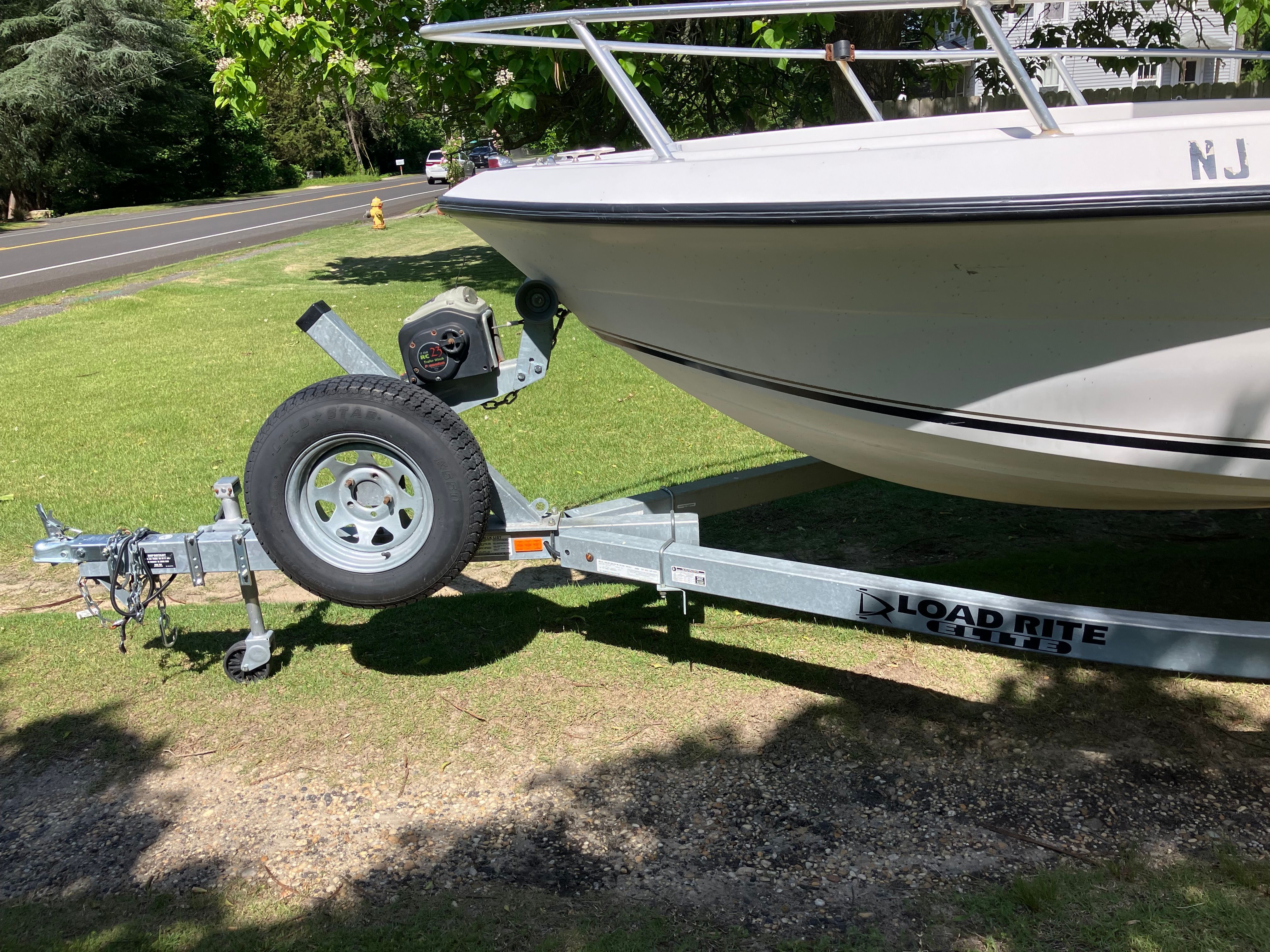 2003 Angler Center Console