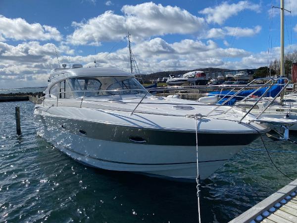 2008 Bavaria 37 HT
