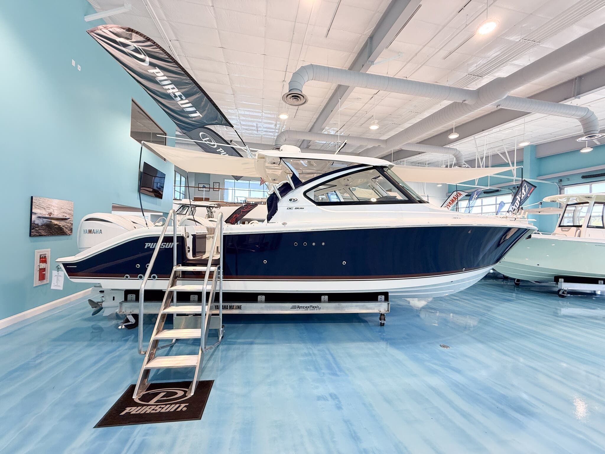 2025 Pursuit Dual Console DC 306