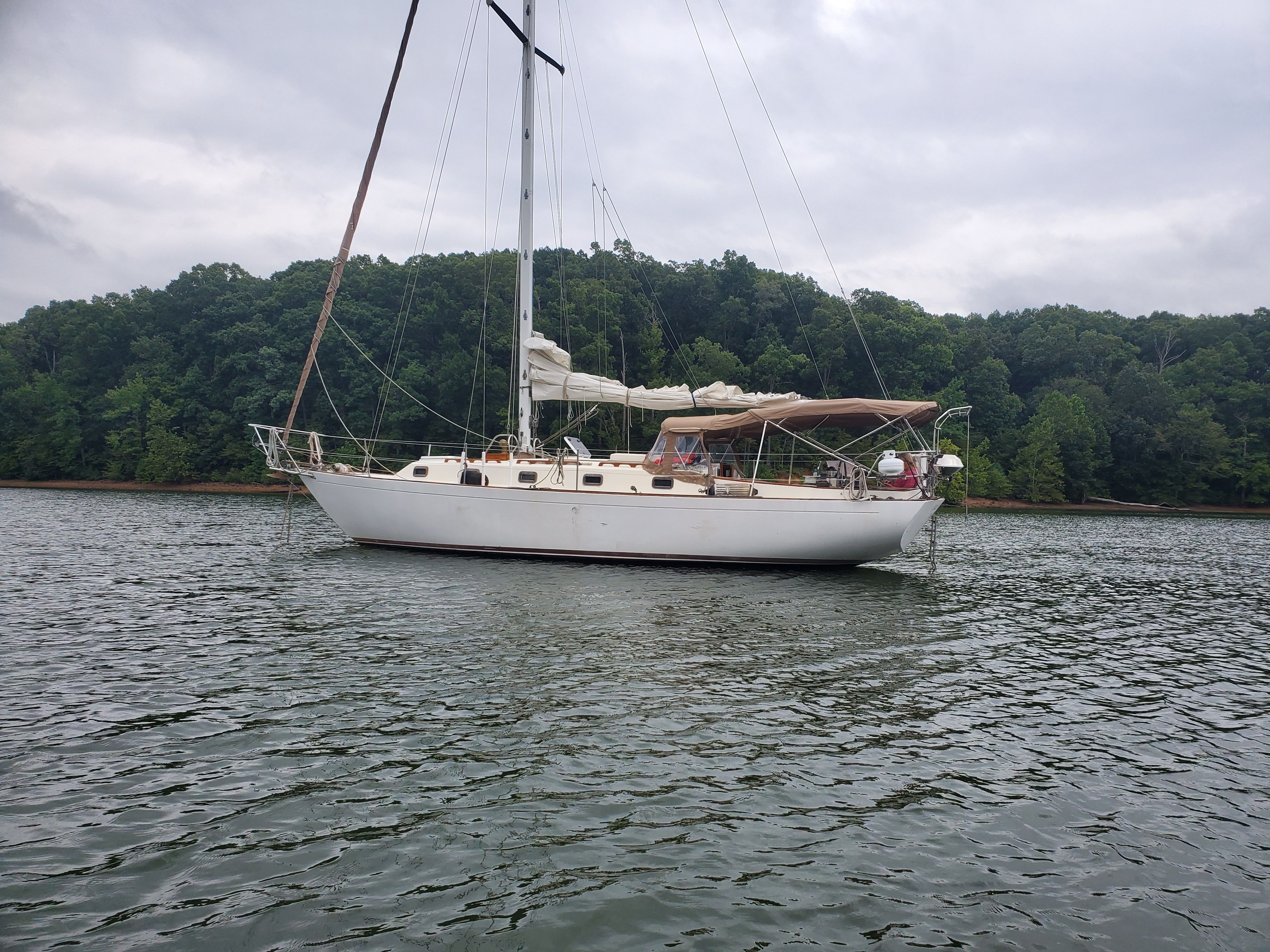 1985 Alberg Sailboats 34