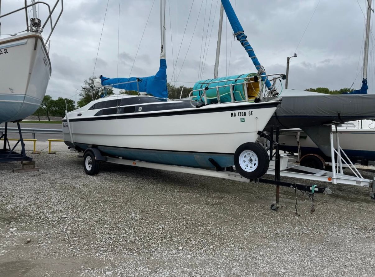2011 MacGregor 26