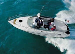 Cranchi CSL 28 2006 Cranchi CSL 28 speedboat cruising on open water with passengers onboard.