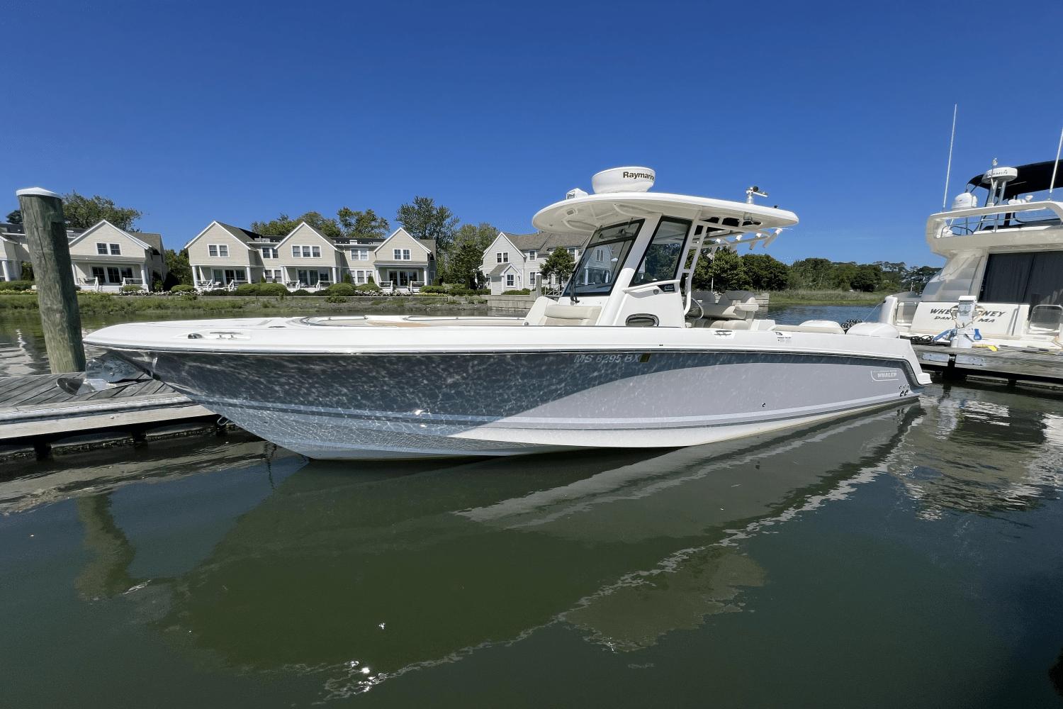 2018 Boston Whaler 280 Outrage