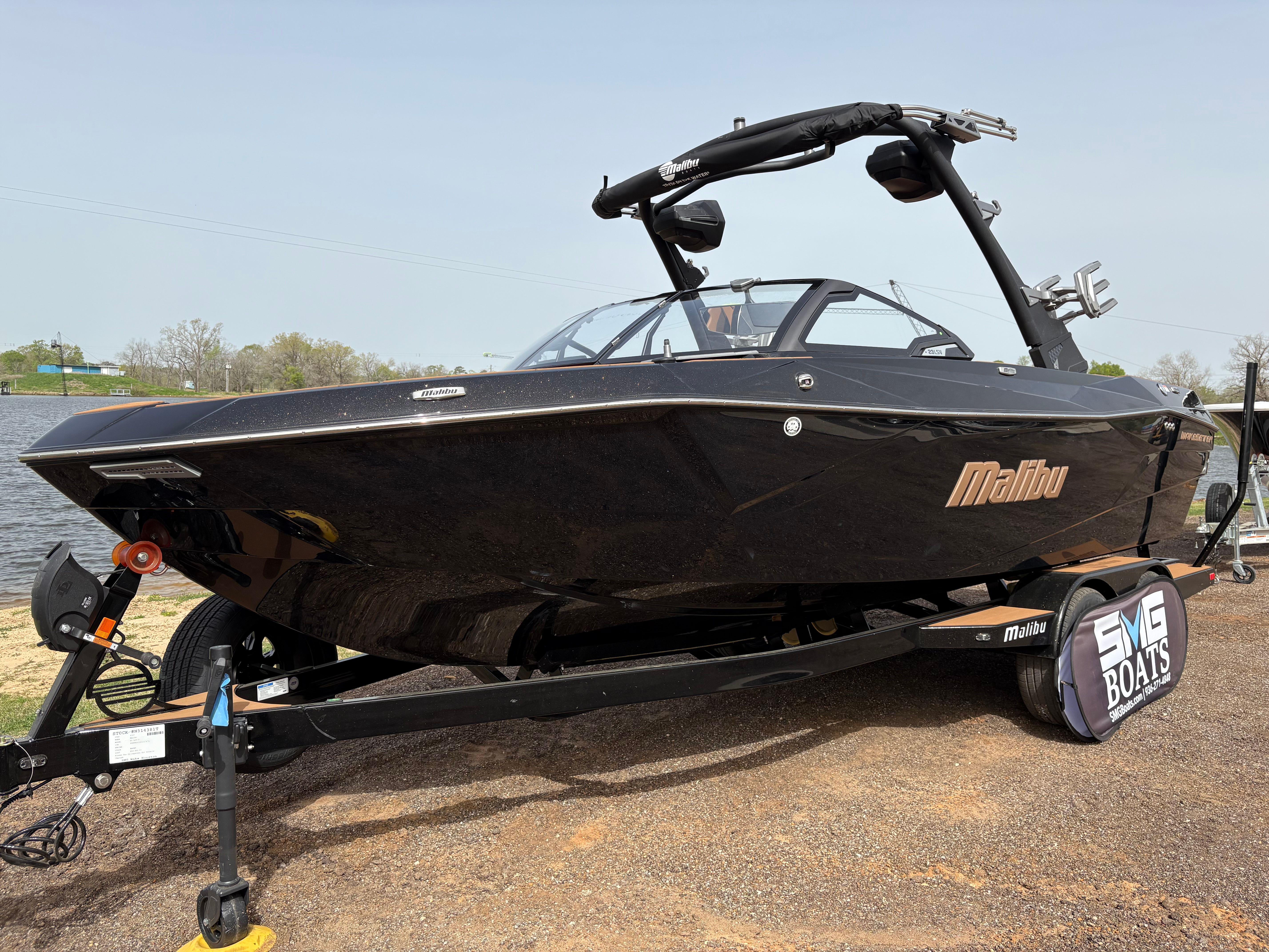 Malibu Wakesetter 23 LSV 2025 MALIBU 23 LSV - Image 2