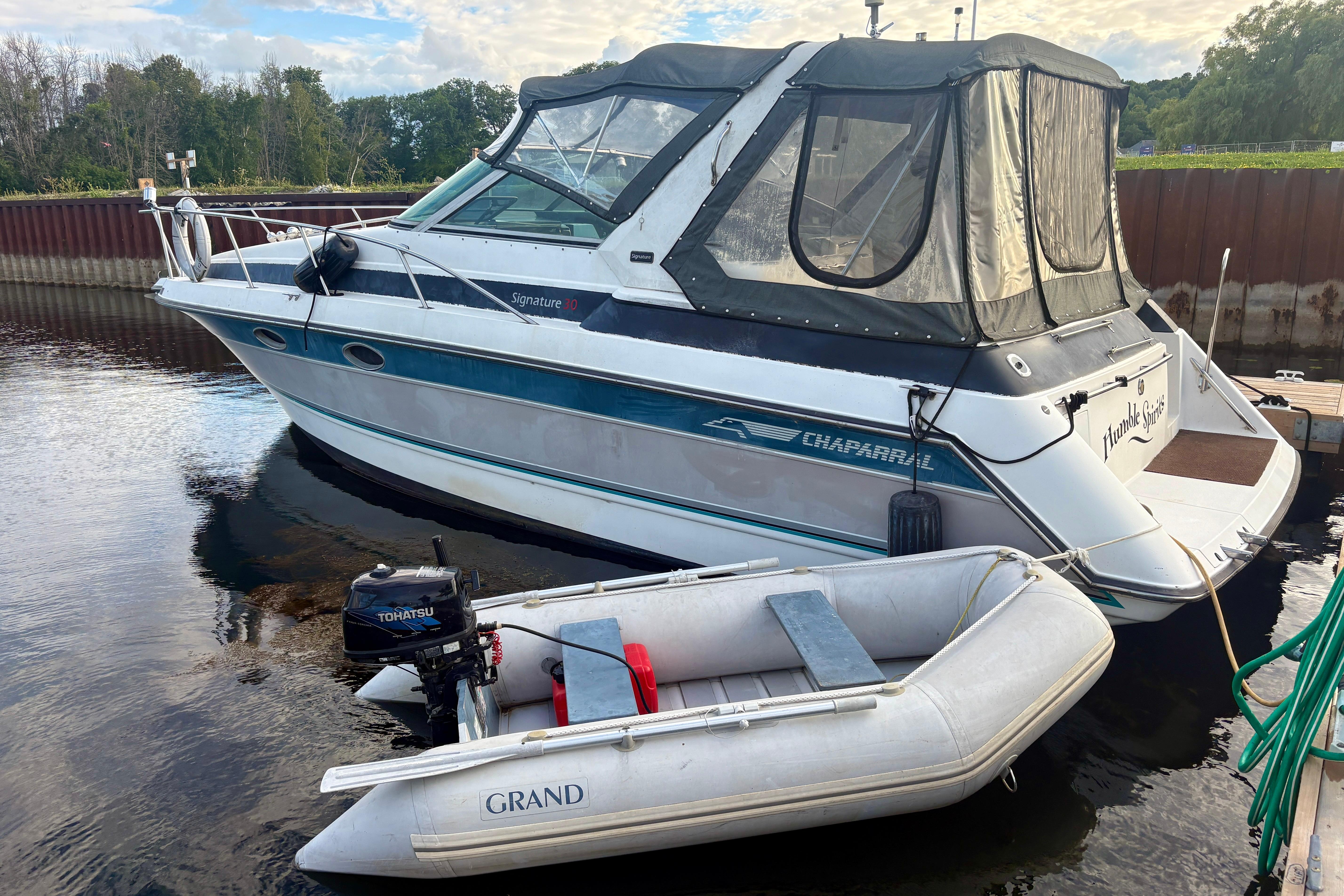 1990 Chaparral Signature 300