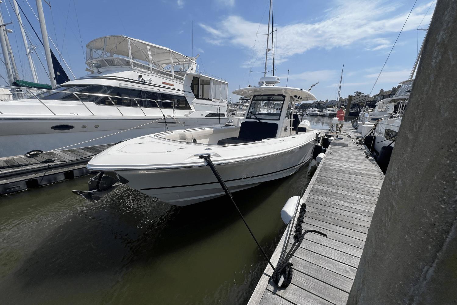 2023 Boston Whaler 330 Outrage