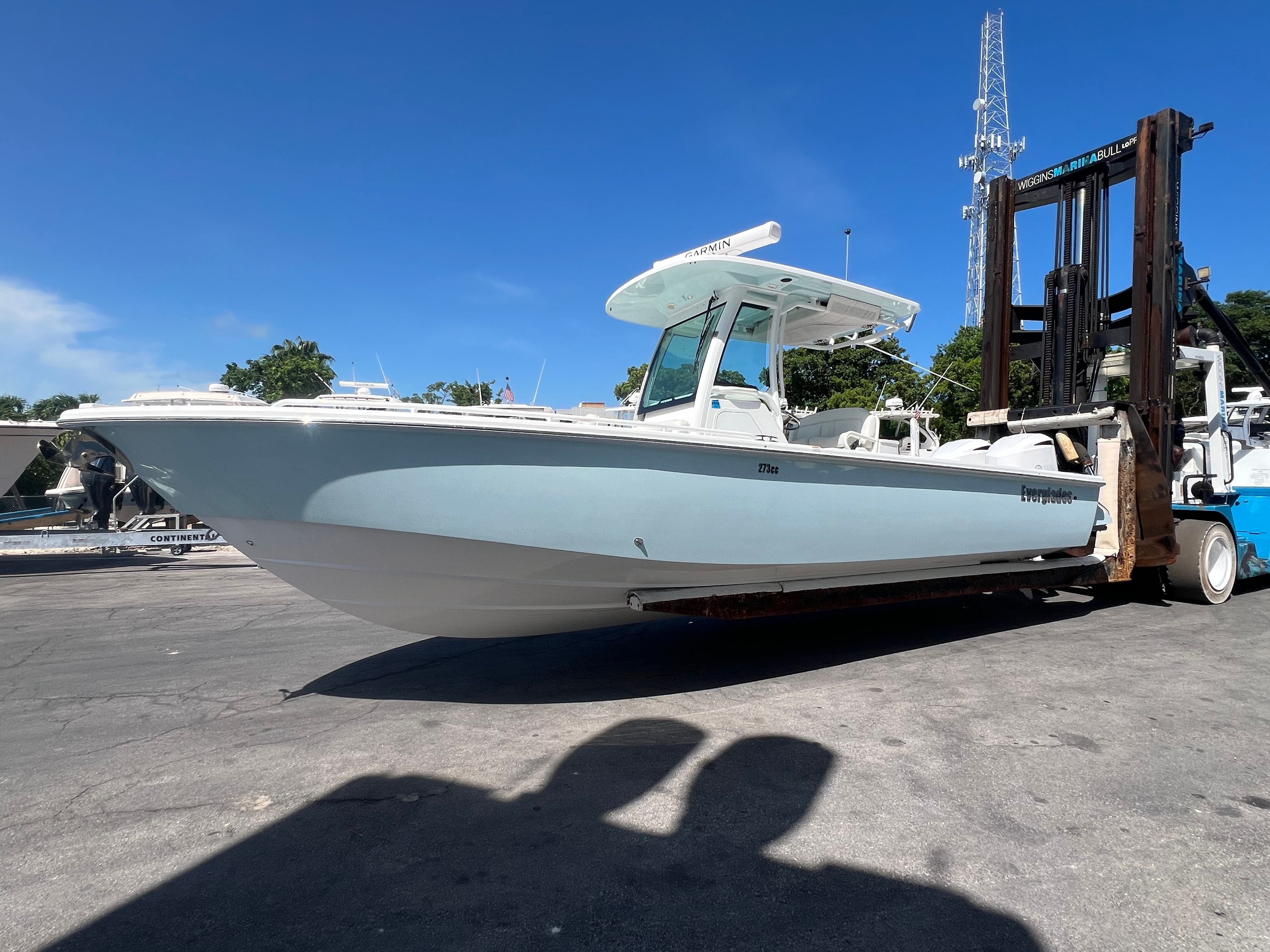 2021 Everglades 273 CC
