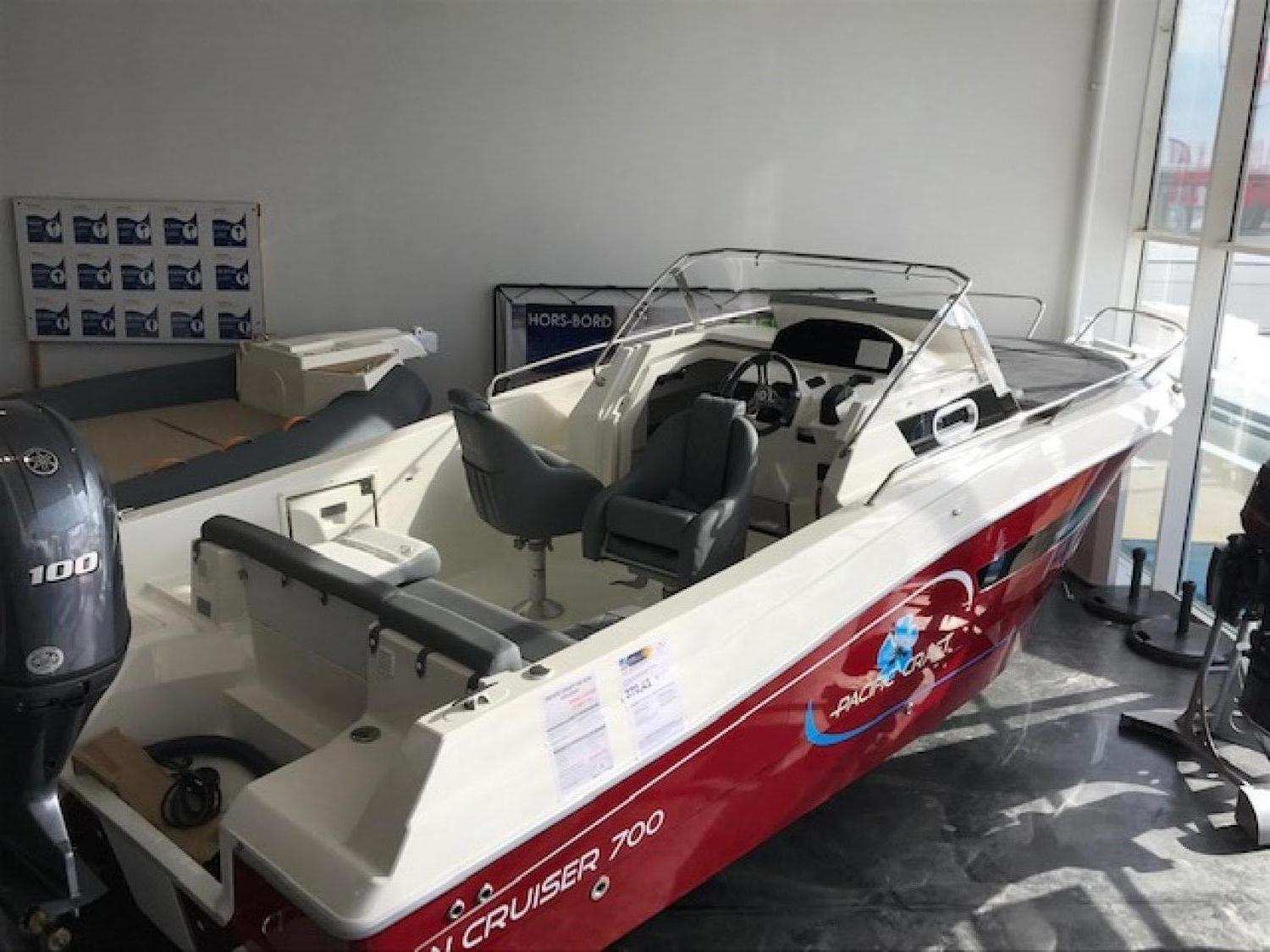 2022 Pacific Craft 700 SC