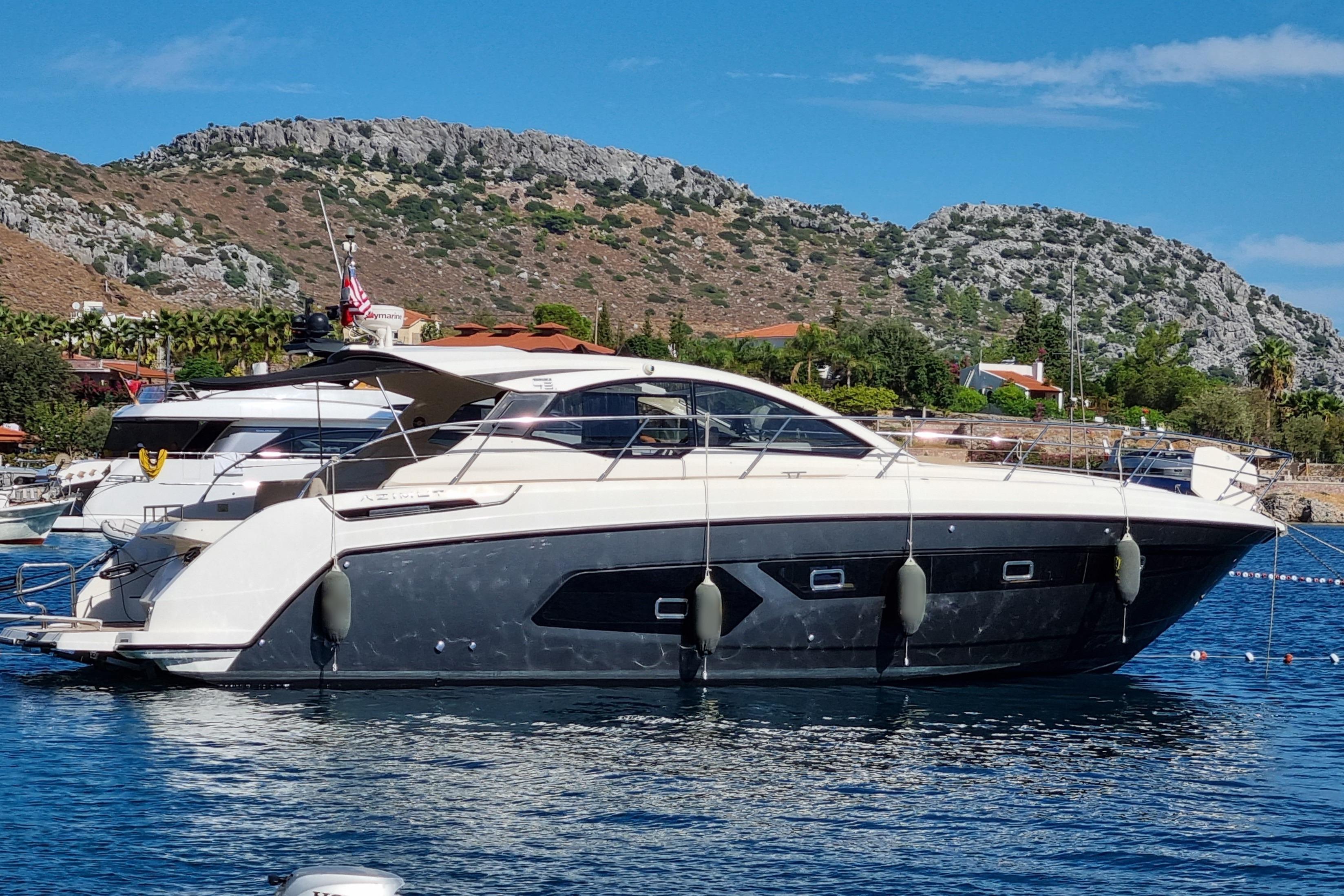2015 Azimut Atlantis 43