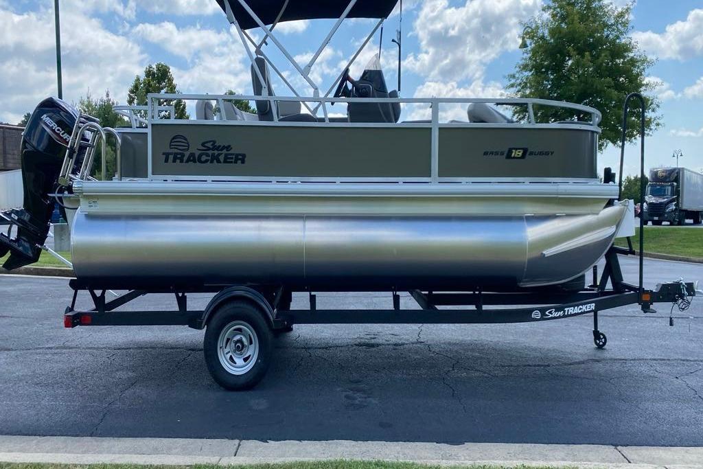 2026 Sun Tracker Bass Buggy 18 DLX