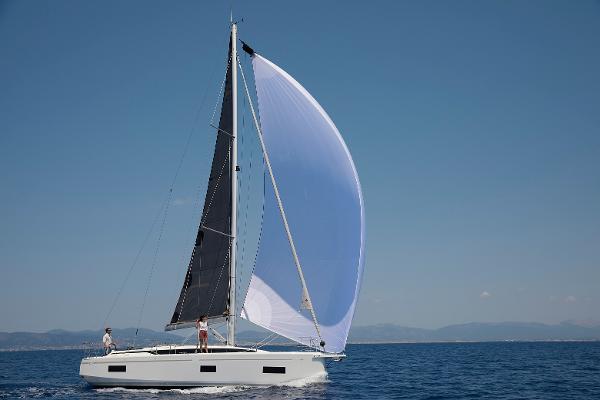 Bavaria C38