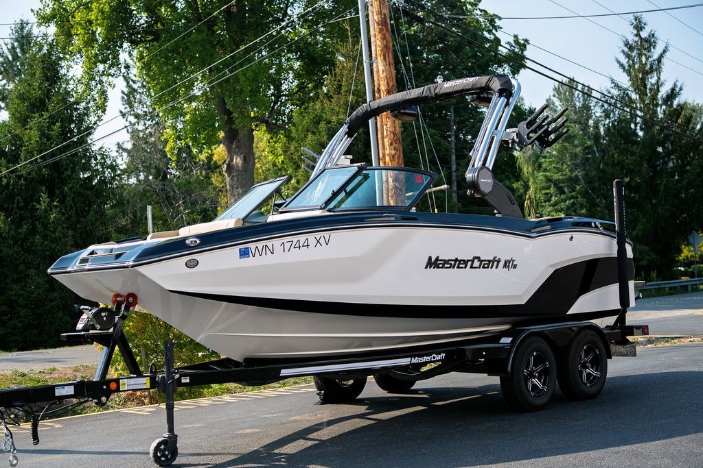 2023 MasterCraft NXT20