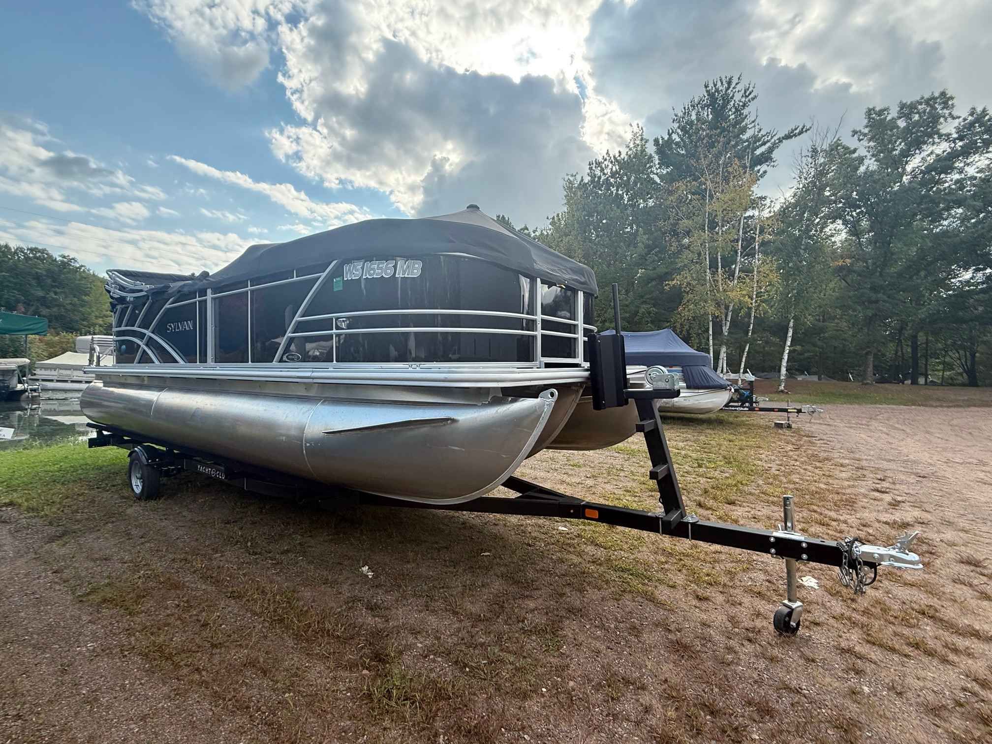 2024 Sylvan 8522 LZ DH/TT